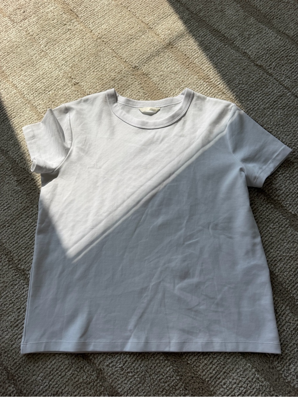 Zara White Short Sleeve Crewneck Tee